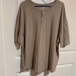 GAP Men's Short Sleeve Brown Henley Tee